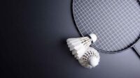 raket badminton