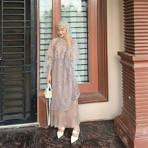 Dress-mocca-brokat-wisuda-2