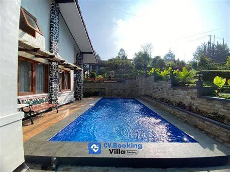 villa-di-lembang-ada-kolam-renang-Villa-Lembang